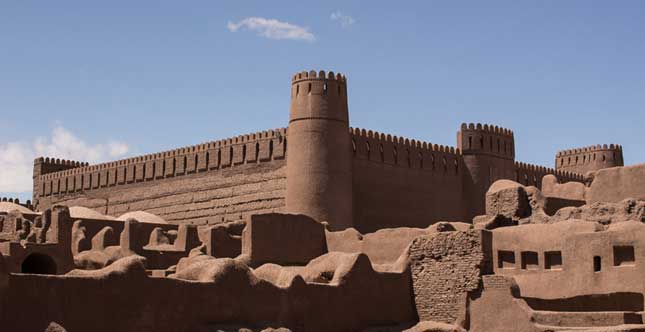 السياحة الايرانية: قلعة الرایِن